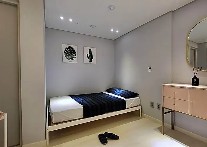 Hotel New Build So Neat & Near Park 4*